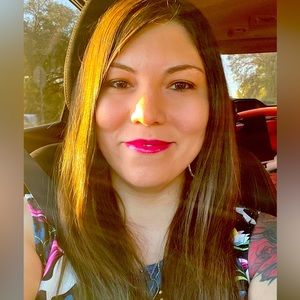 Meet your Posher, Dana